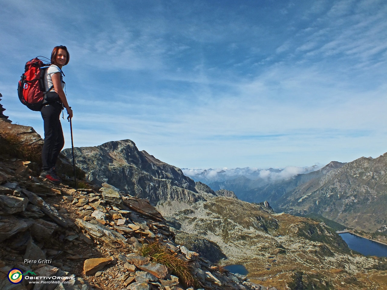 32 Bello il panorama giù verso il Laghi e su verso il Cabianca.JPG